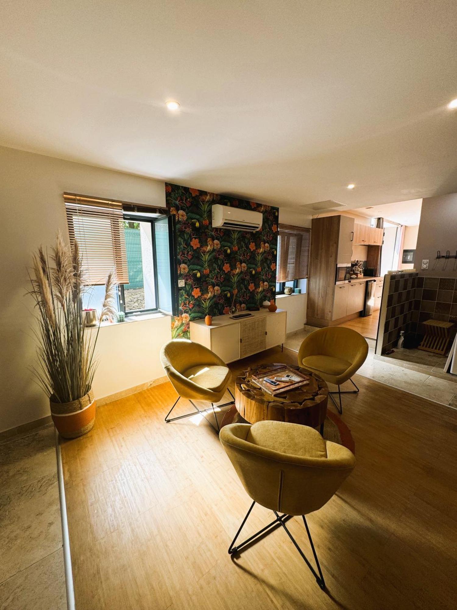 Le Dix - Classic Room - Vallabrix Proche Uzes Екстериор снимка