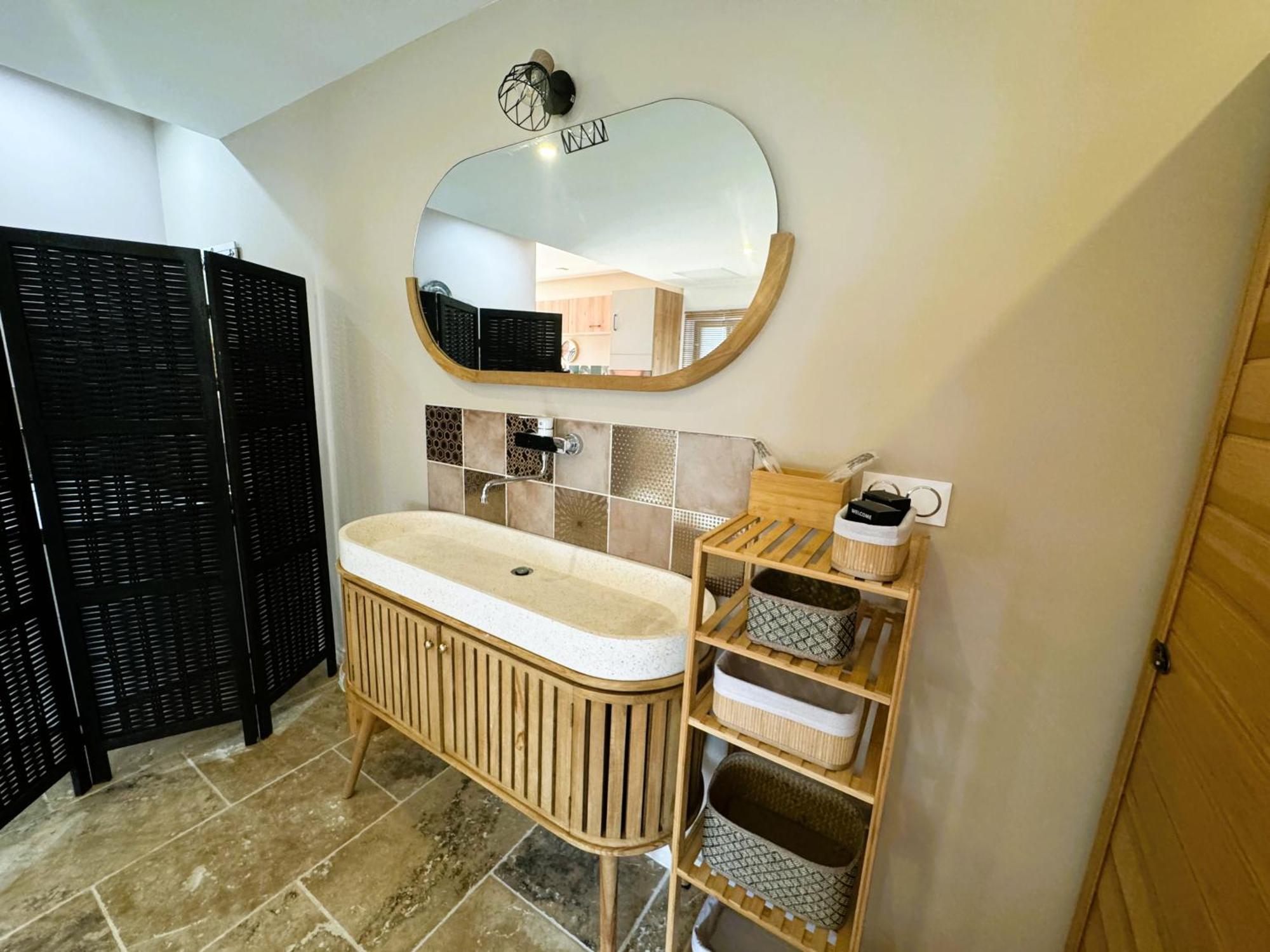 Le Dix - Classic Room - Vallabrix Proche Uzes Екстериор снимка